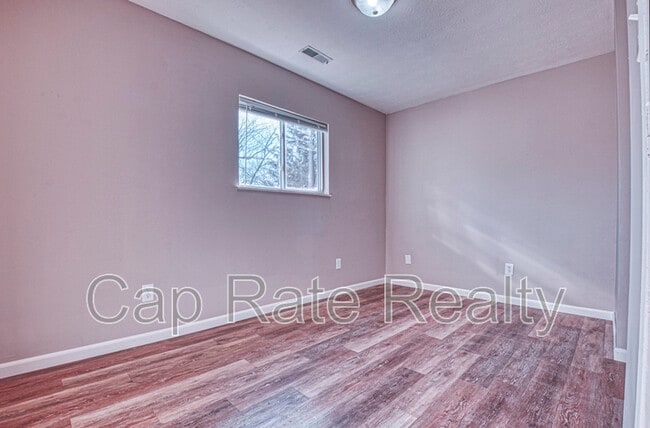 Photo - 2735 Joyce Ave