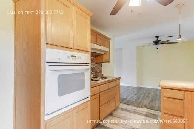 Photo - 139 Beachview Ave