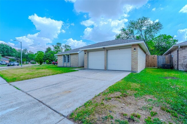Photo - 2714 Flintrock Cir