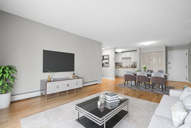 Building Photo - 804 Centre St Unit 1