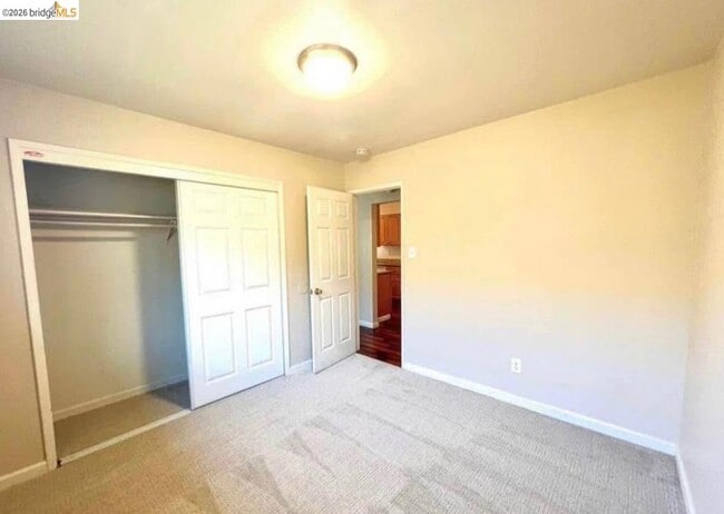 Photo - 511 W 5th St