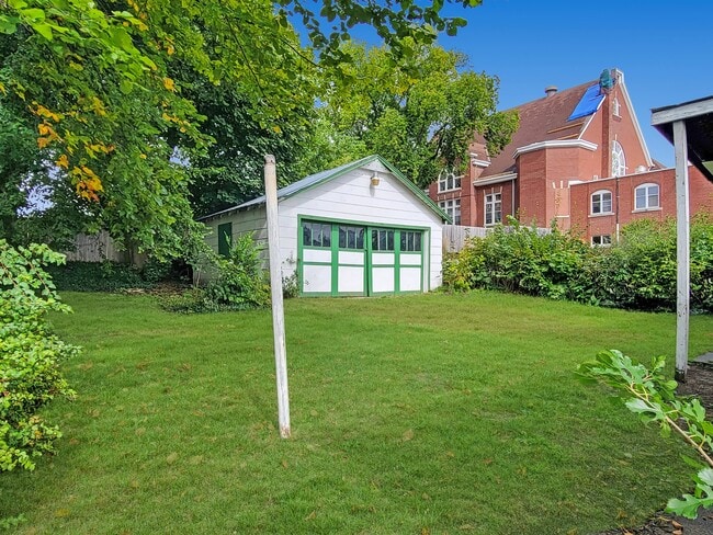 Photo - 631 M.L.K. Jr St SE