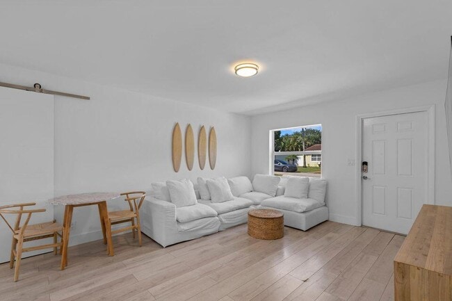 Photo - 212 SE 1st Ave