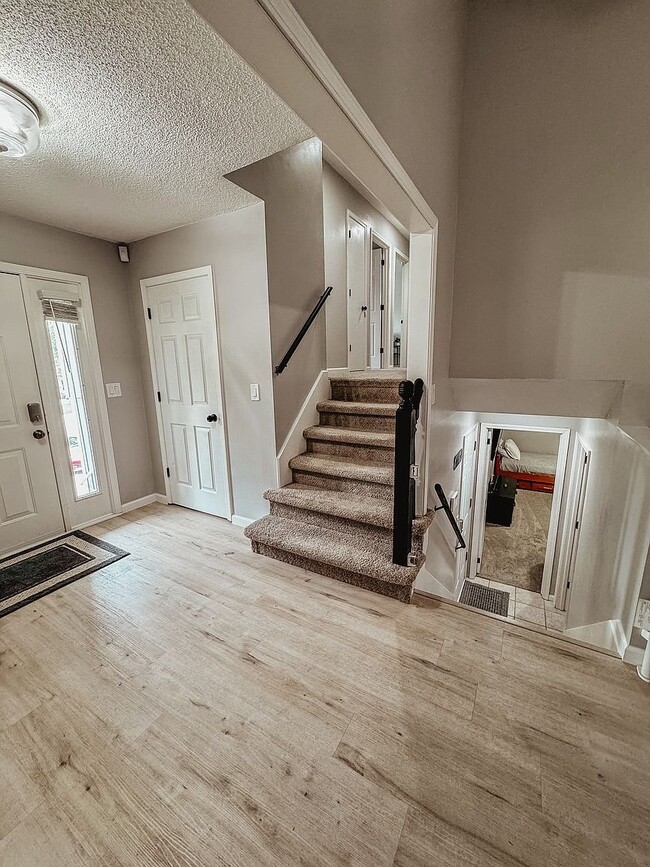 Photo - 8133 Swarner Dr