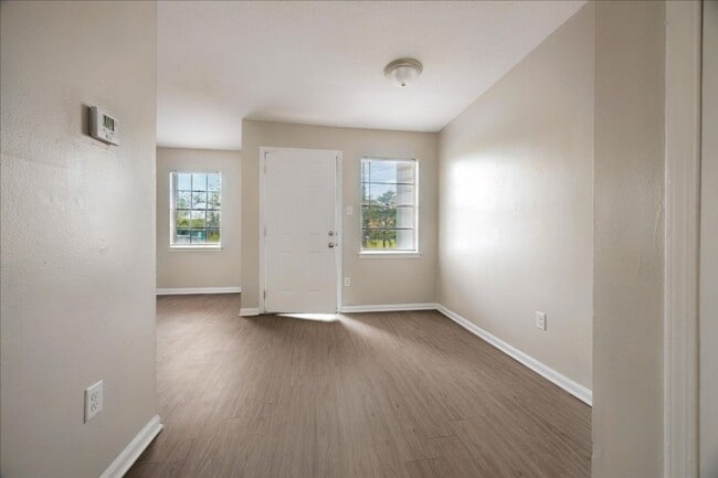 Graceland Pointe Apartments