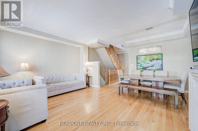 Photo - 9 Ruskov Ln