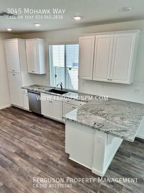 Photo - Like New Solar Home Close to the New Nugge...