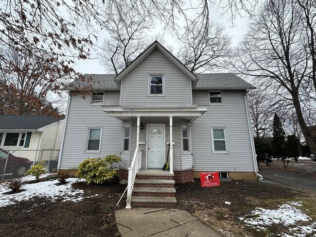Building Photo - 25 Garden St Unit Apt 2
