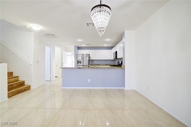 Building Photo - 2120 Waterlily View St