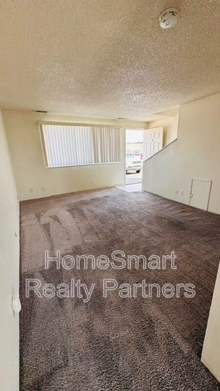Photo - 112 Skyline Dr