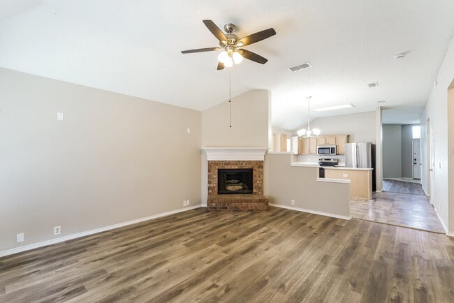 Photo - 4612 Parkmount Dr