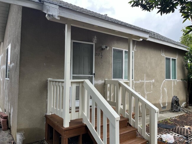 Photo - 1717 Sutter St