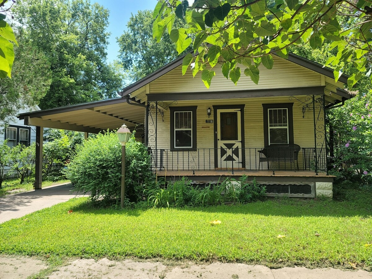 Photo - 1107 S Ellis St