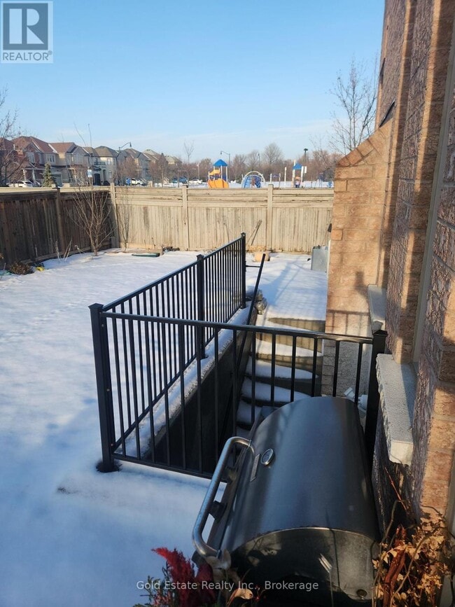 Photo - 34 Pinestaff Rd