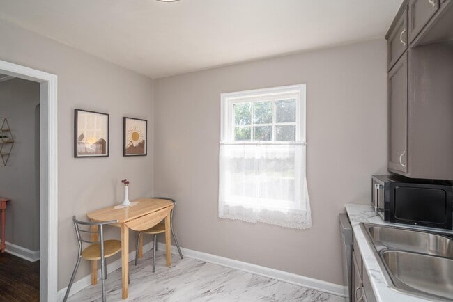 Photo - 1219 S Glendale Ave