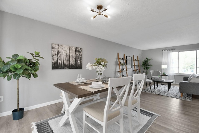 Photo - 3102 Dewbourne Dr
