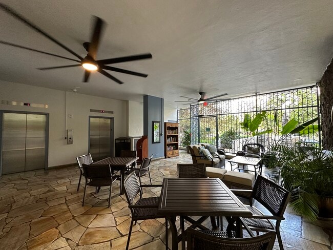 lobby - 435 Seaside Ave Unit 703