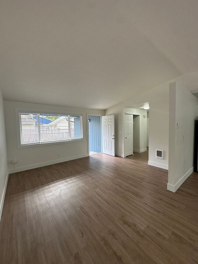 Photo - Stunning Fully Renovated 3-Bedroom Home in...
