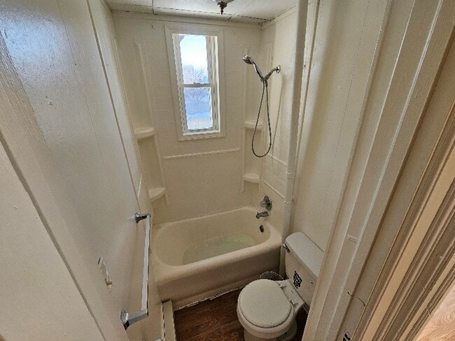 Photo - 534 N Plum St Unidad 2