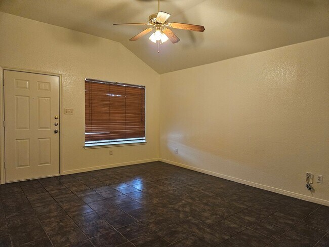 Photo - 3015 Cantabrian Dr Unit A