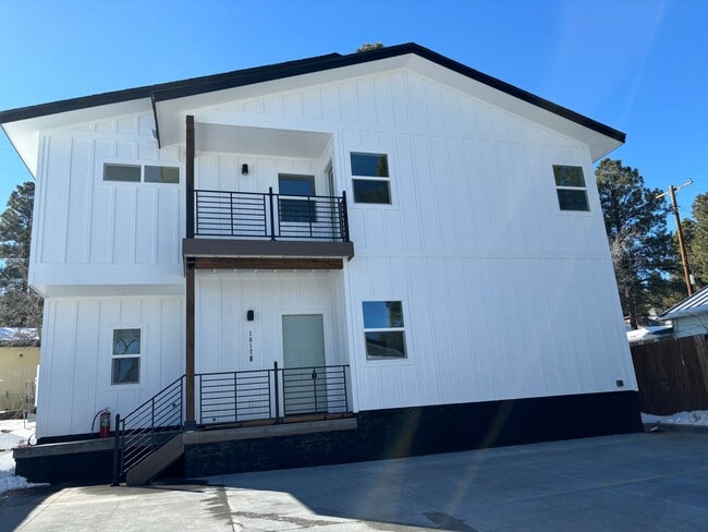 Photo - Gorgeous Flagstaff Rental Built In 2026