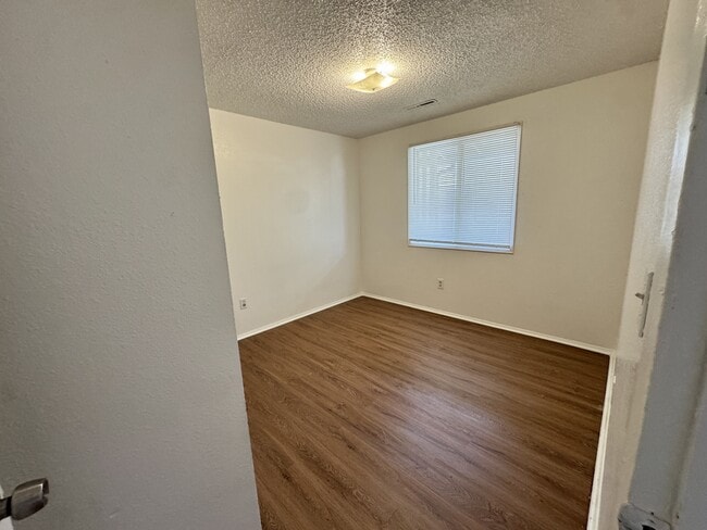 525 E 13th St Unit D