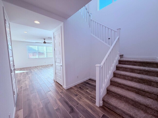 Photo - 8307 E Peterson Ave