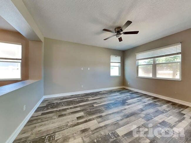 Photo - 12418 Field Point Way