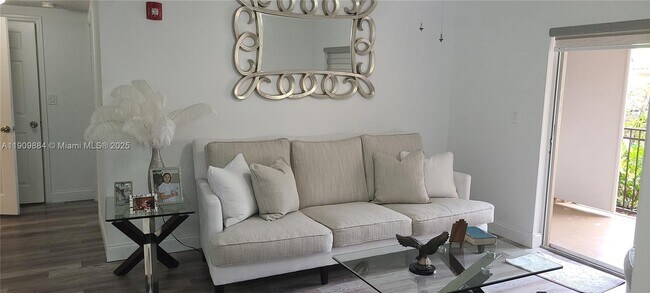 Photo - 220 SW 116th Ave Unidad 15103