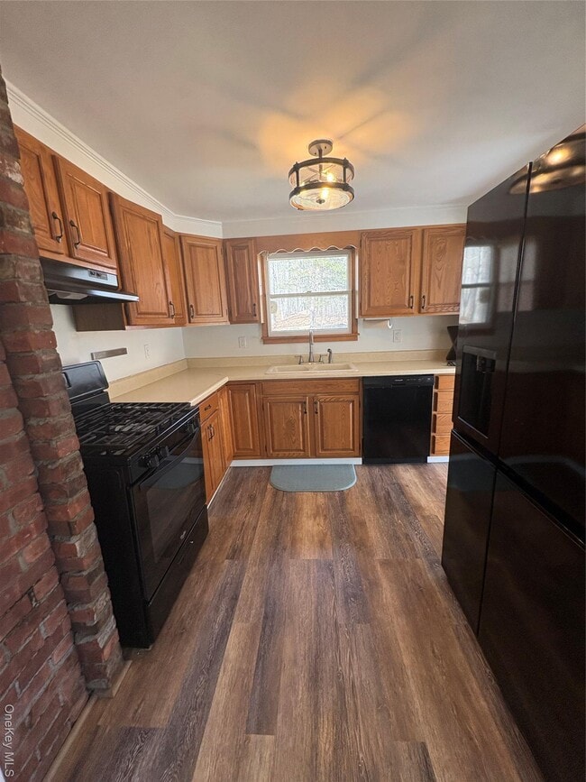 Photo - 340 Metzger Rd