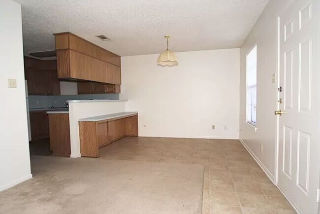 Photo - 3106 Courtney Ln Unidad # A