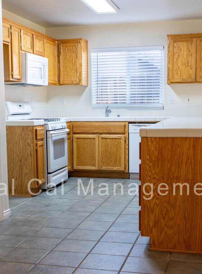 Photo - 5 Bedroom, 2 Bath Home in Desired Northwest - $2895 Per Month!