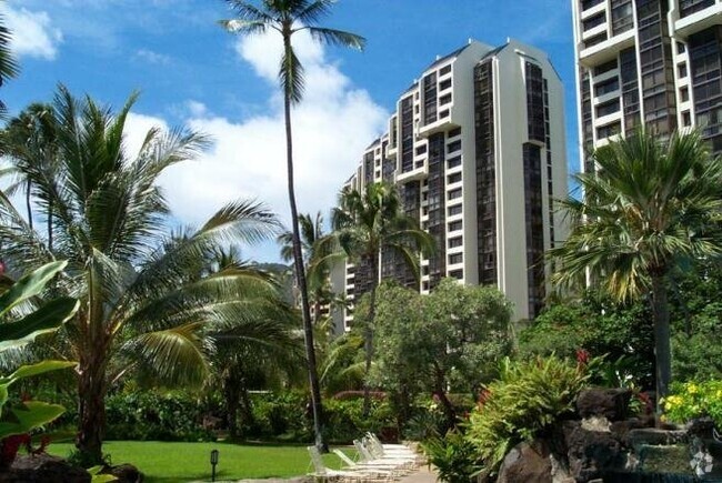 Building Photo - Penthouse in Hawaii Kai - 1 BR, 1 Bath, 2 ... Unit 20B