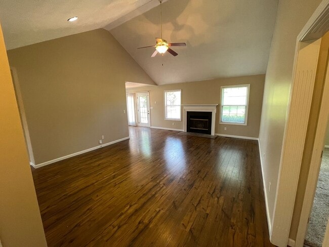 Photo - Fantastic Home in Shelbyville!