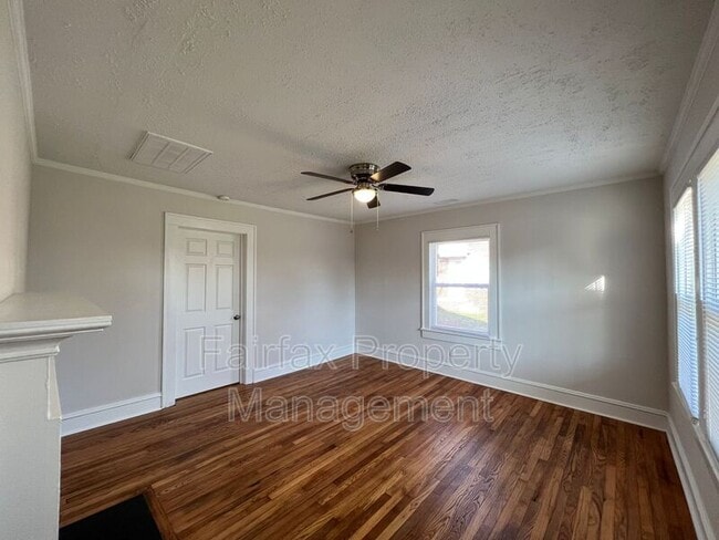 Photo - 102 W Summit Ave Unit B