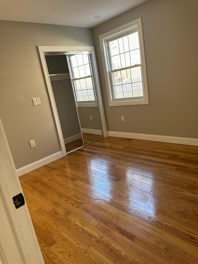 Photo - 12817 143rd St Unit 1 Floor