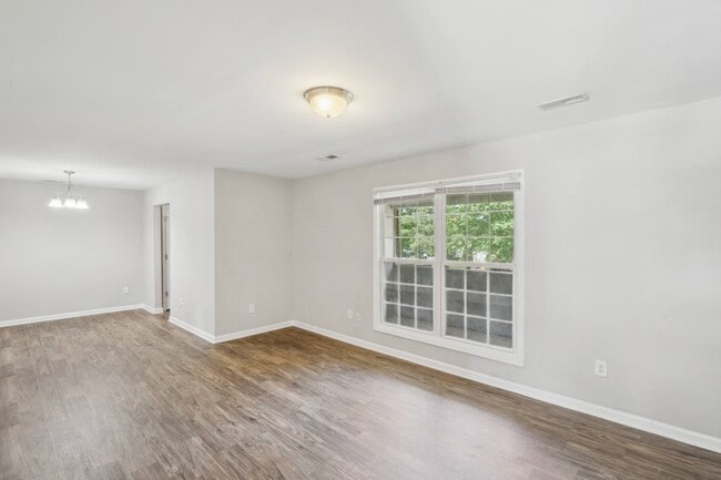 Photo - Lexington on the Green