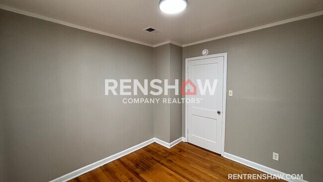 Photo - 1065 Larry Ln