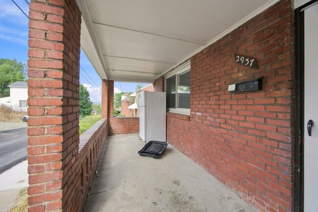 Photo - 2937-2939 Freeland St Unit 2937 Freeland St