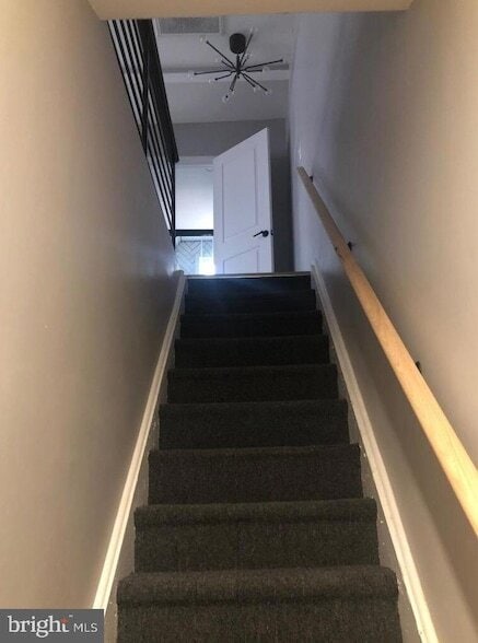 Photo - 300 D'Arcy Ave