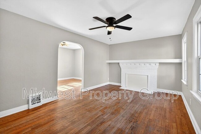 Photo - 46 N Harvey Ave