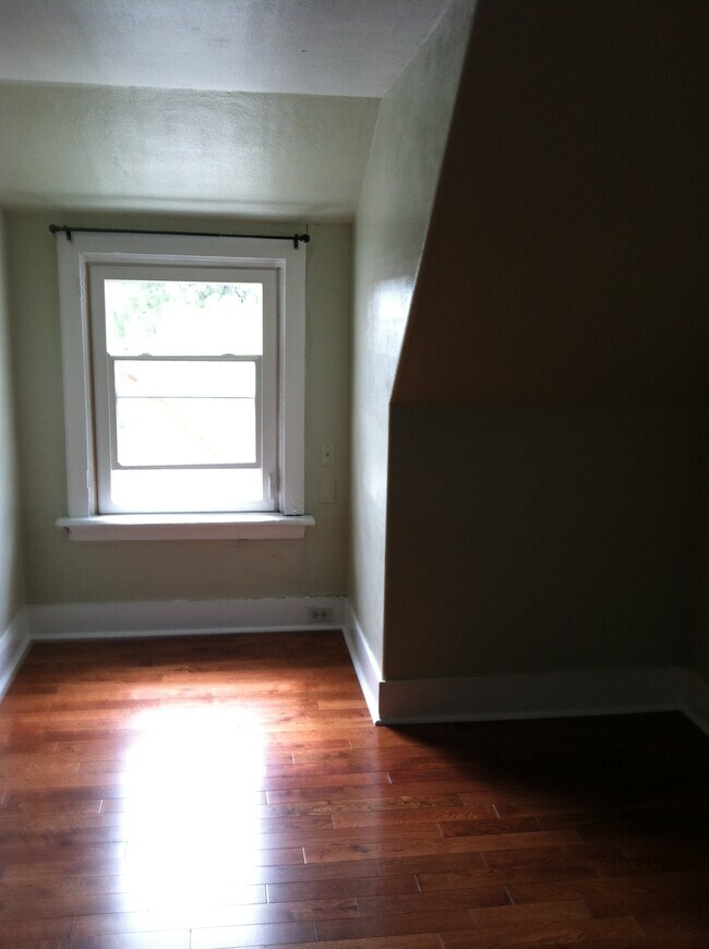 Photo - 21 Orchard Ter Unit C