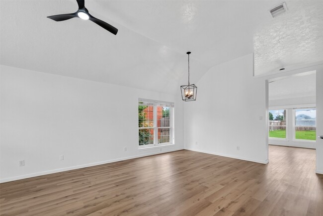 Photo - 7403 Oak Walk Dr