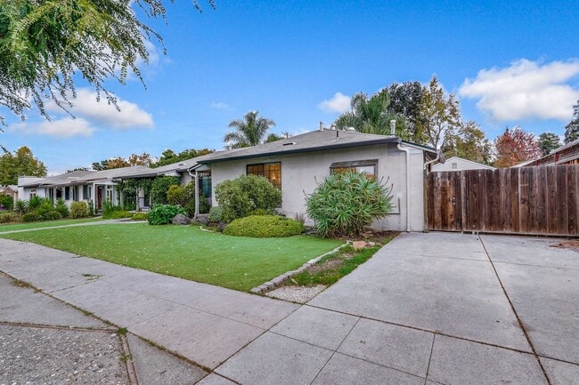 Photo - Welcome Home!!! - Great Location, Near Val...