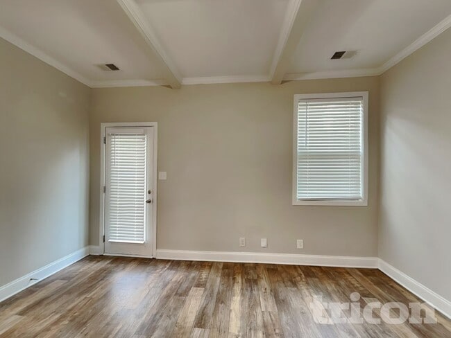 Photo - 1324 Black Oak Cir