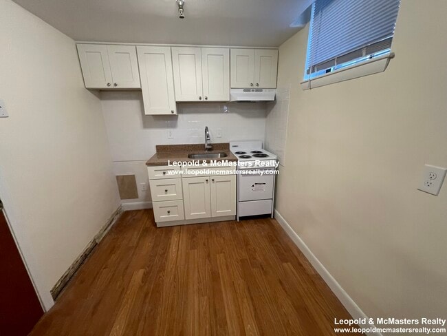Photo - 74 Chester St Apartments