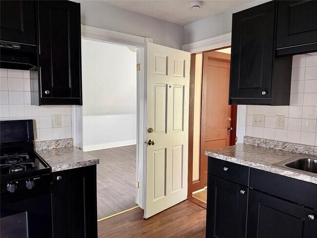 Photo - 13 Elizabeth St Unit 3