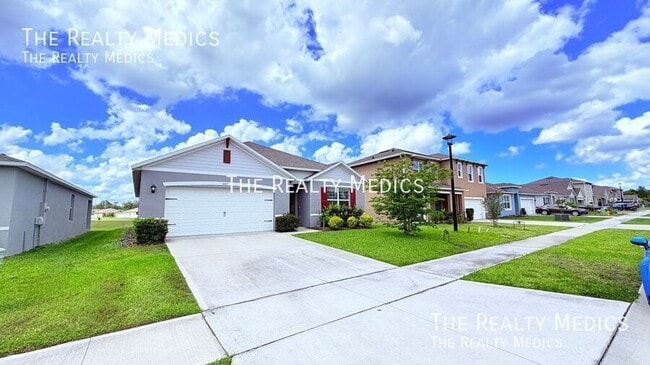 Building Photo - 1007 August Sky Dr