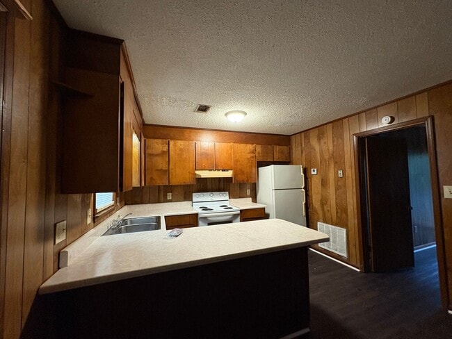 Photo - 130 Tyrone Blvd Unit 136