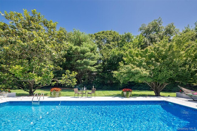 14 Rose Hill Rd